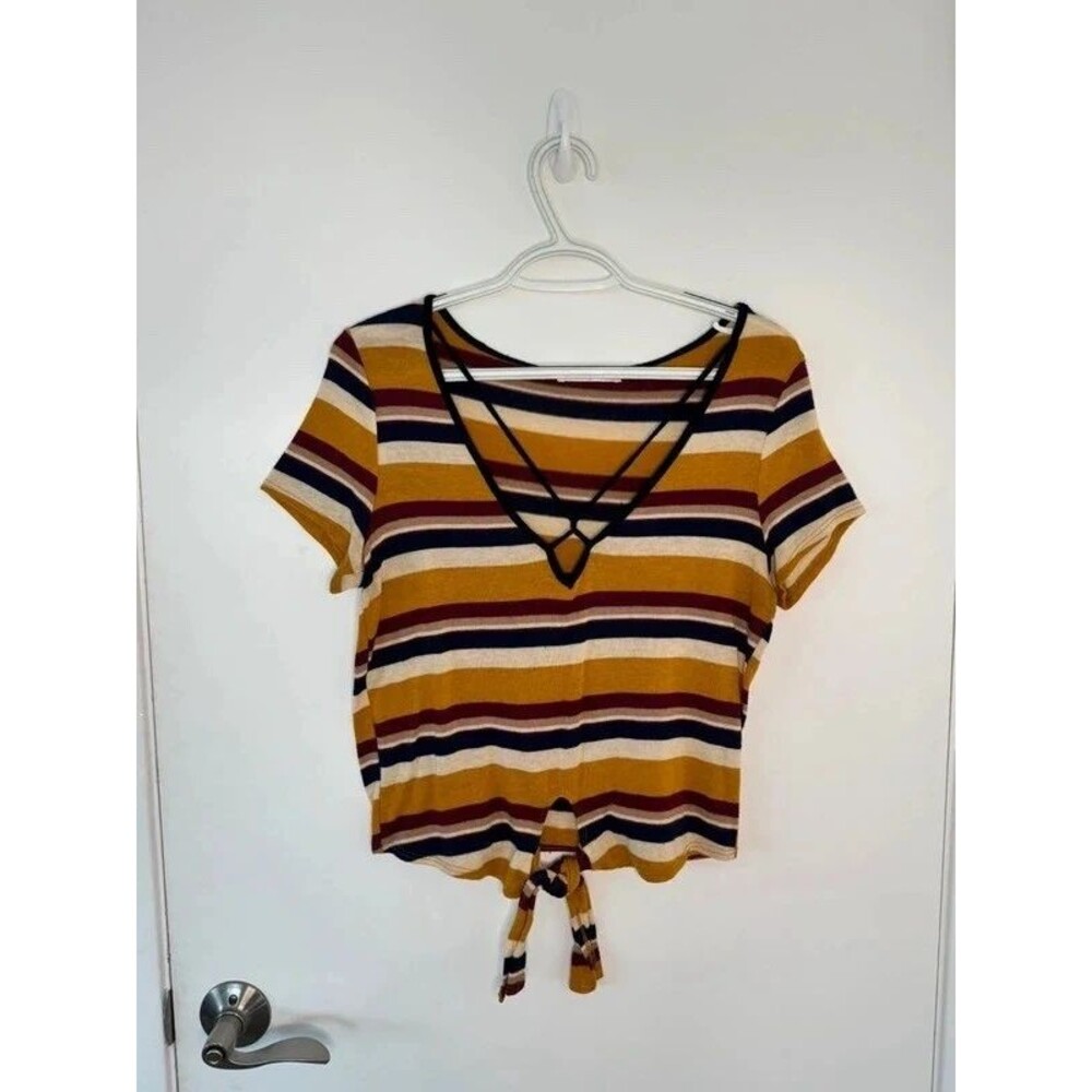 Gaze USA Striped Front-Tie Short Sleeve Crop Top - Strappy Caged V-Neck